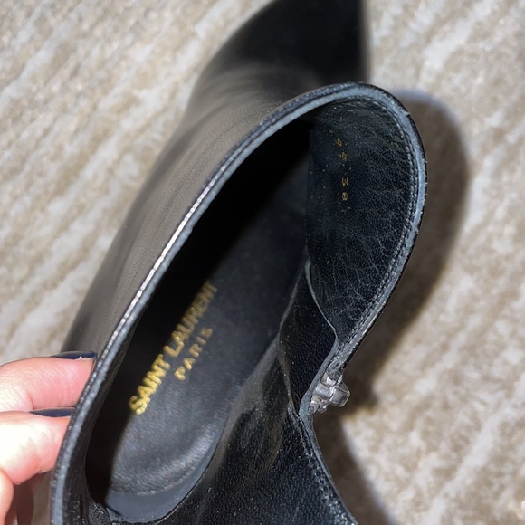 Saint Laurent NIki 85 asymmetric boots - Picture 9 of 11